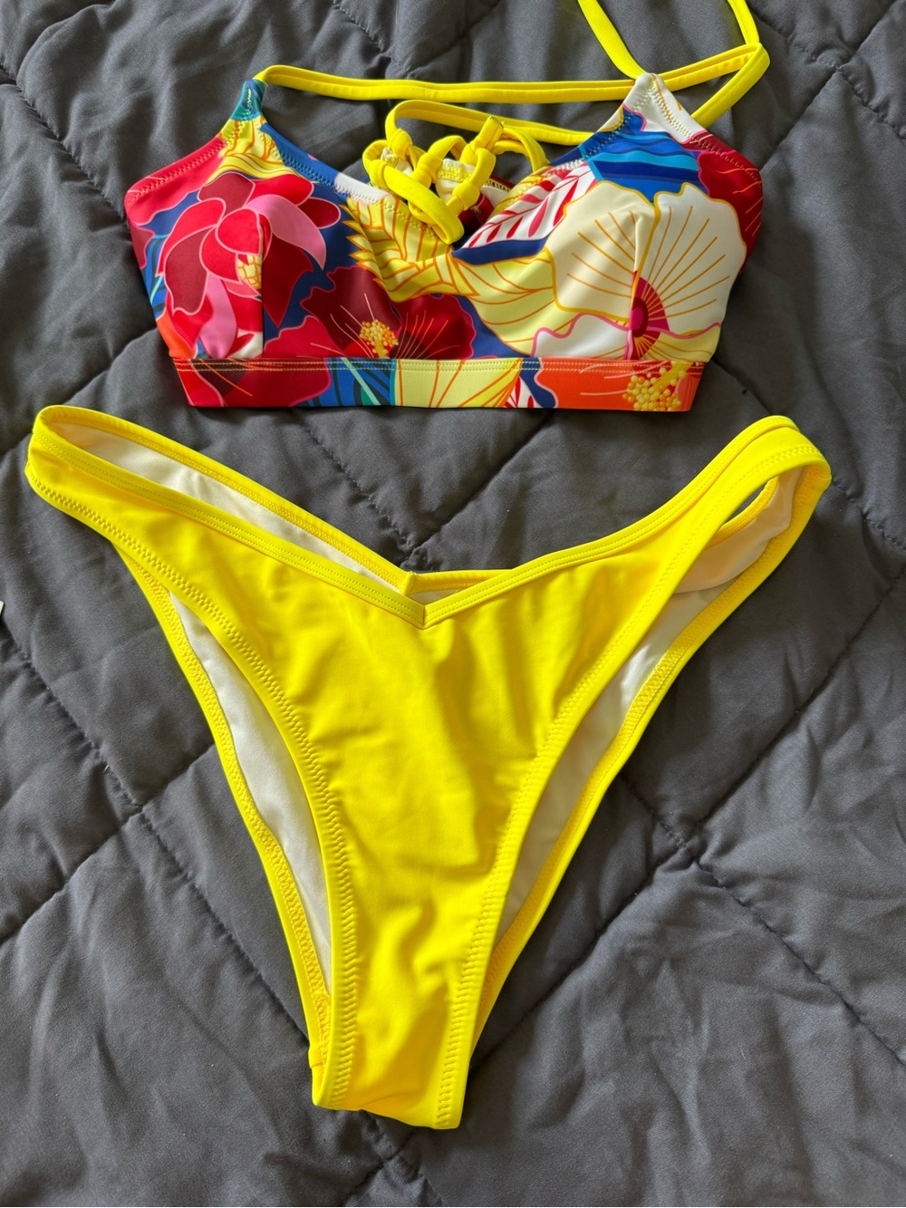 Cupshe Multi-Print Bikini Set - Pink Leopard, Blue Stars, Bright Yellow, Floral - Picture 5 of 9